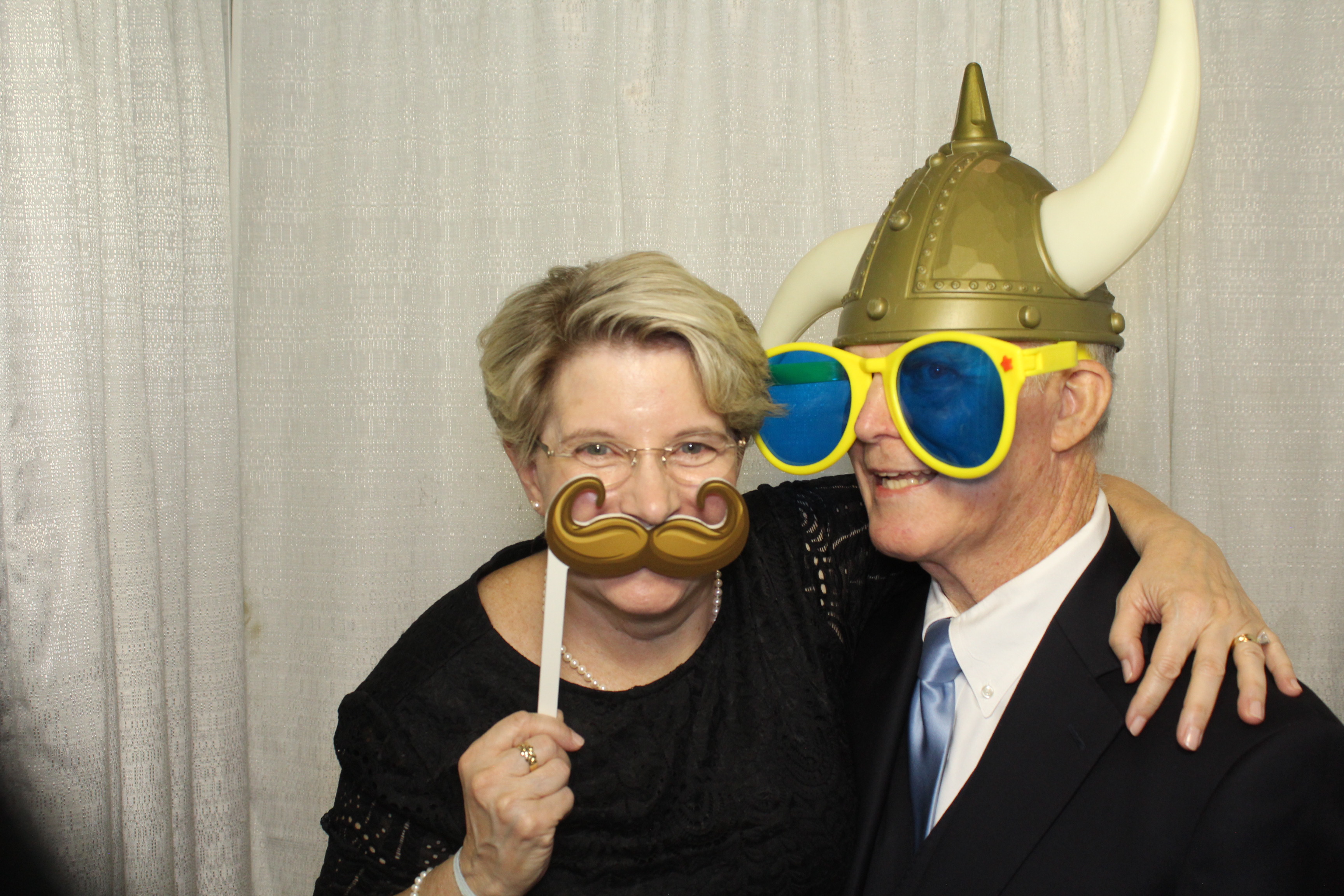 Rachel Cairns and Steven Sanker Reception | View more photos from the event at gallery.photoboothcincy.com/u/PhotoBoothCincy/Rachel-Cairns-and-Steven-Sanker-Reception